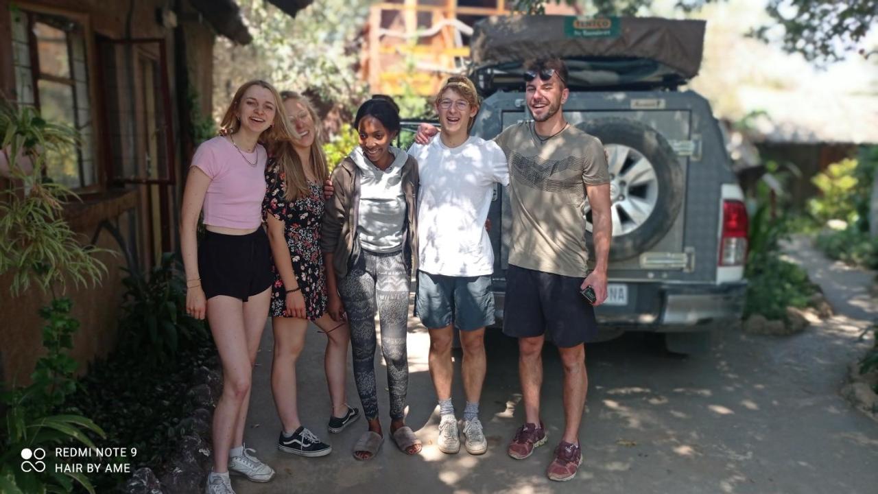 Elephant Trail Guesthouse And Backpackers Kasane Ngoại thất bức ảnh