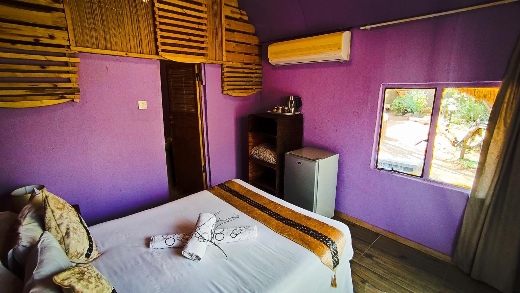 Elephant Trail Guesthouse And Backpackers Kasane Phòng bức ảnh